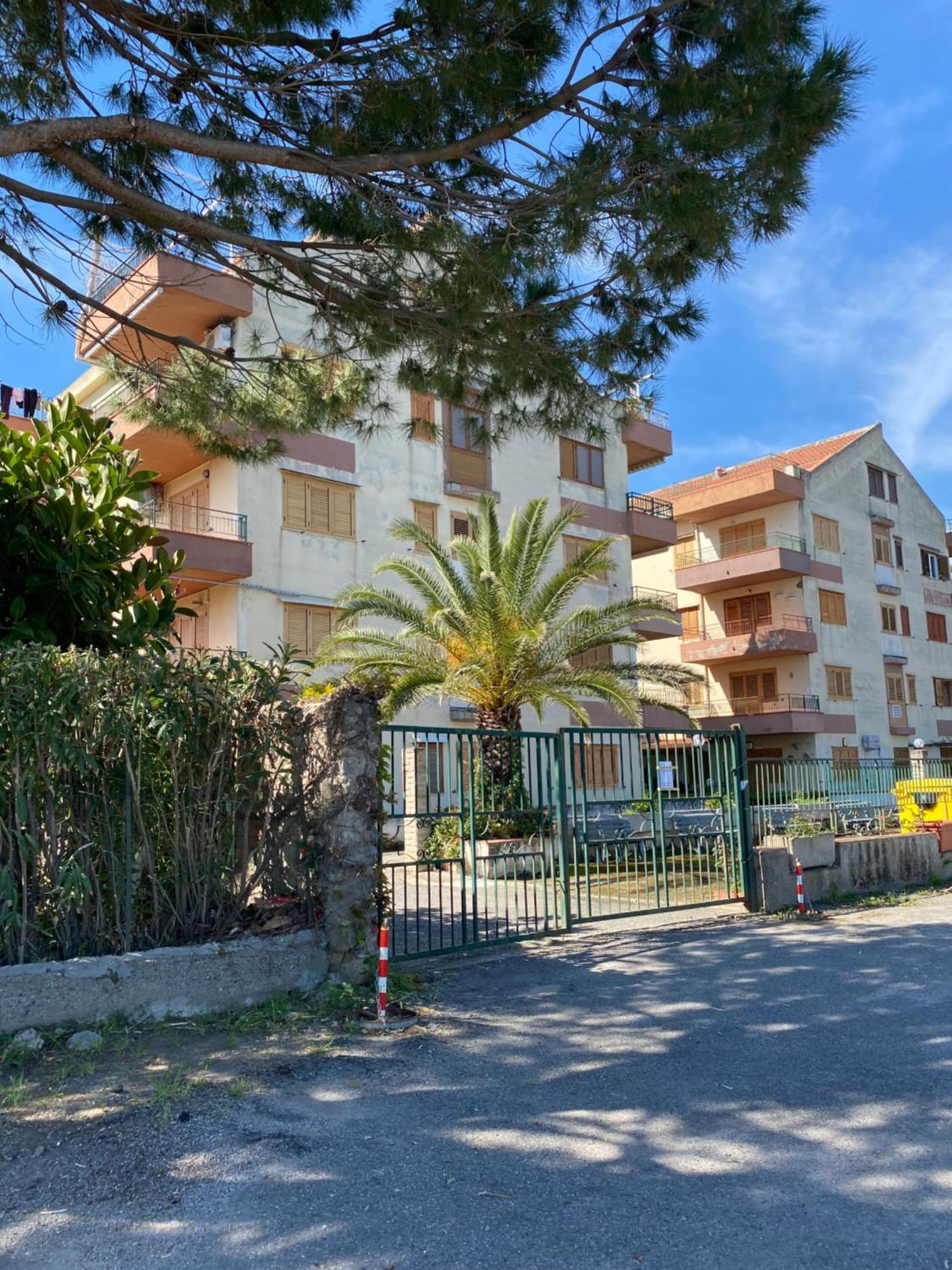 Golfo Di Tindari Apartments Falcone Exterior foto